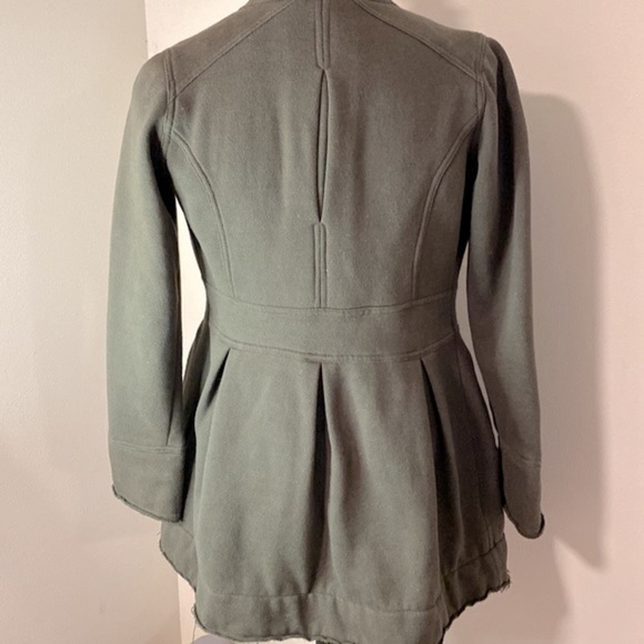 Knitted Dove (Anthropologie) military inspired 3/4 length knit coat in Olive XS - Picture 10 of 10